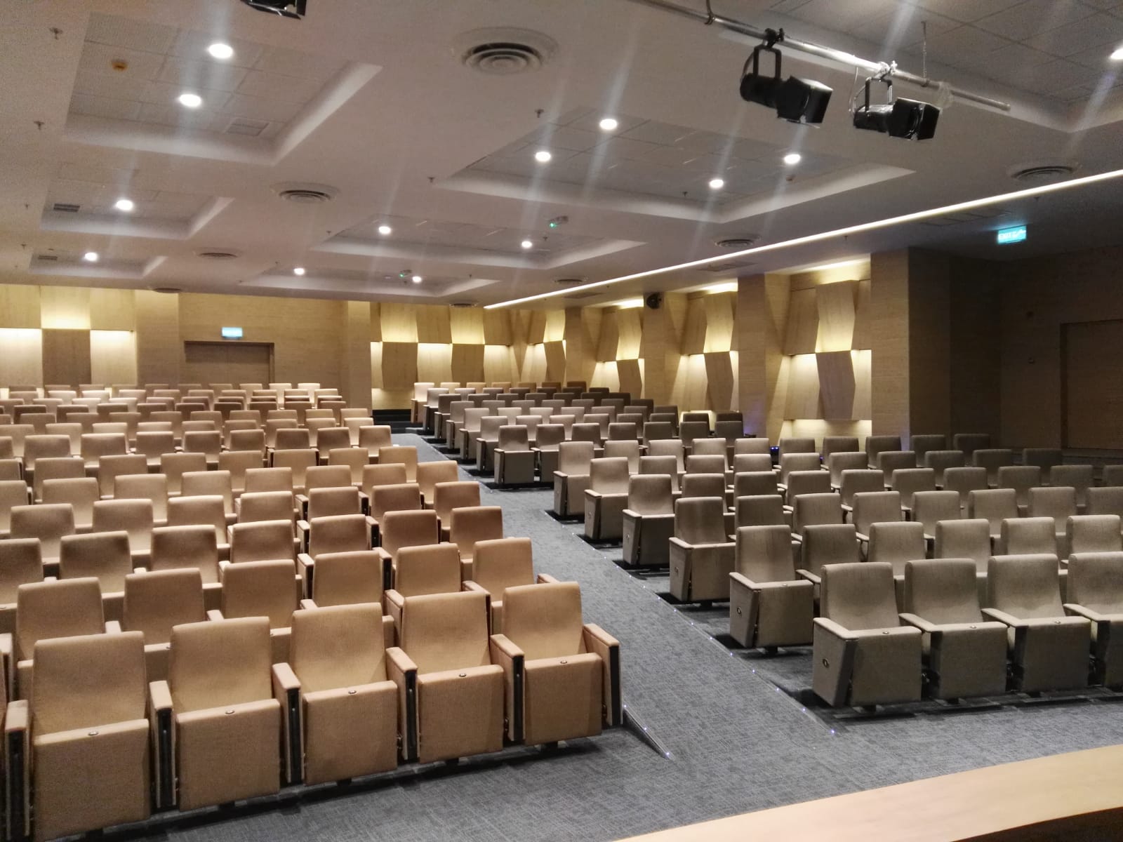 Auditorium - Image 3