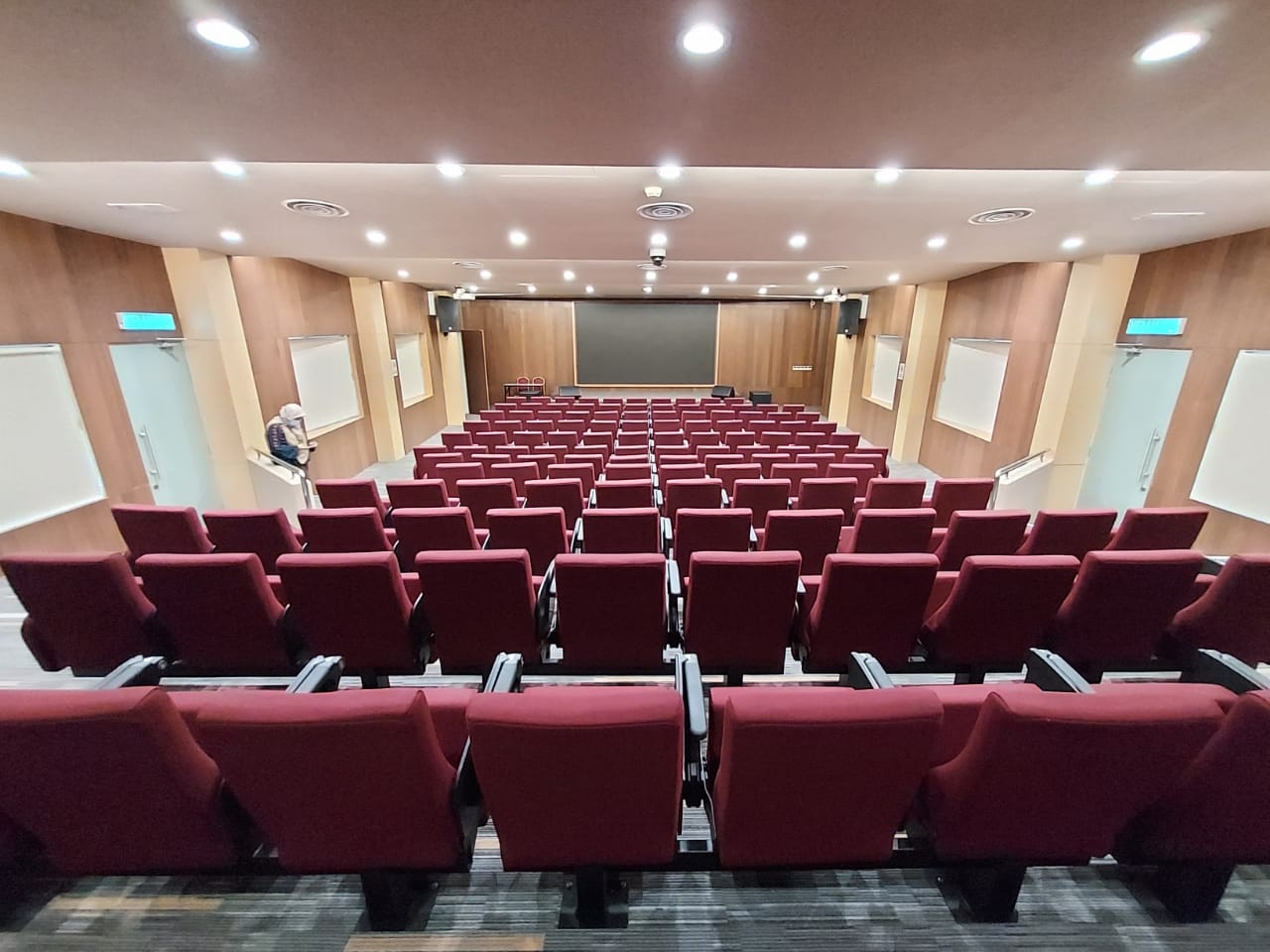 Auditorium - Image 3