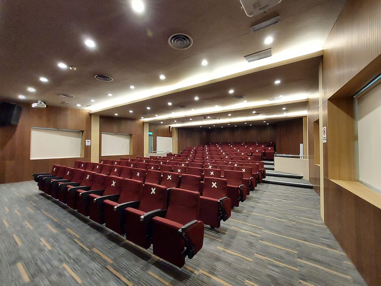 Auditorium - Image 2